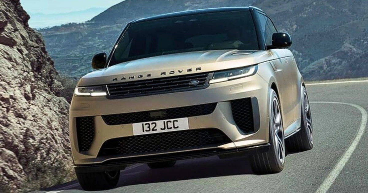 The 2024 Range Rover Sport SV