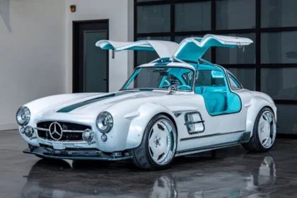 Tesla 300 SL Gullwing