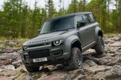 2025 Land Rover Defender OCTA