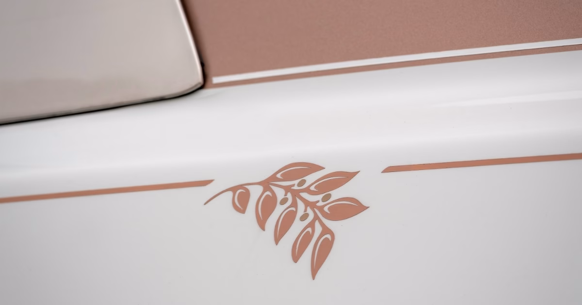 Rolls-Royce Phantom Dentelle: 70,000 Stitches of Couture Craftsmanship 4 rolls-royce phantom dentelle