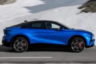 Alpine A390
