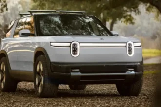 2026 Rivian R2 front view