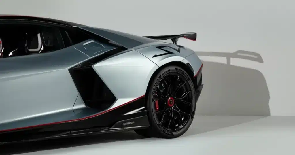 The Revuelto SV